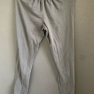 Grey Leggings To Set Off An Outfit
